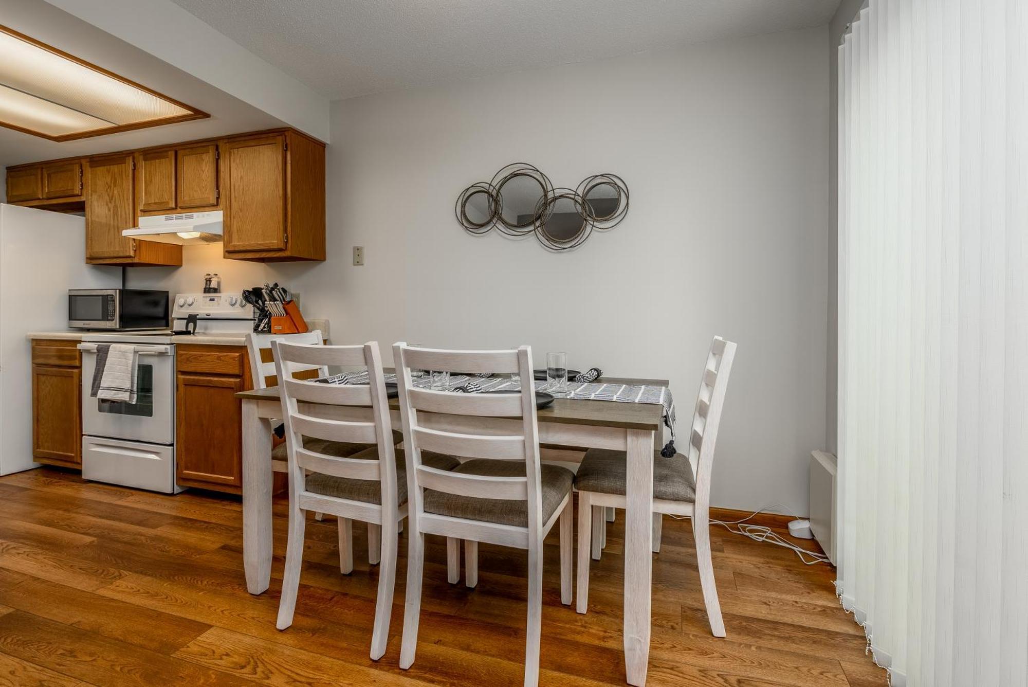 Family Friendly And Quite 2 Bedroom Condo Close To Fun Fort Wayne Esterno foto