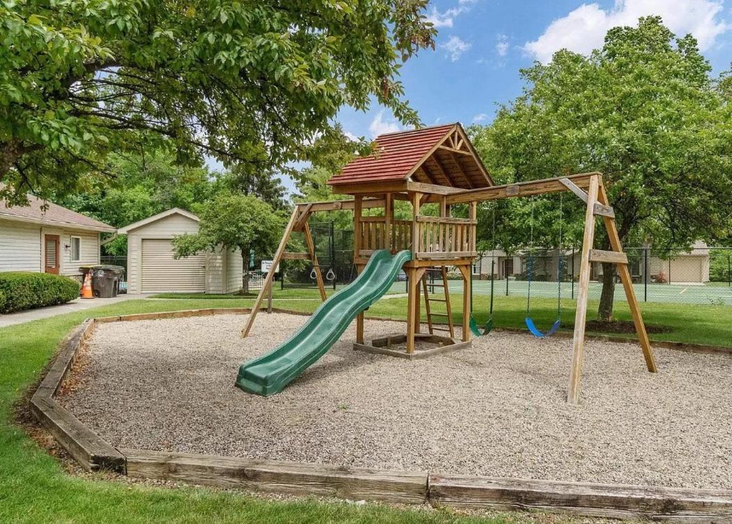 Family Friendly And Quite 2 Bedroom Condo Close To Fun Fort Wayne Esterno foto