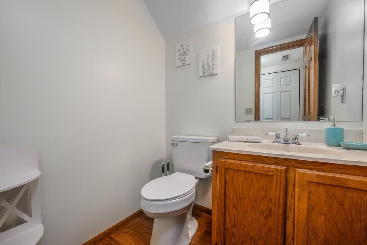 Family Friendly And Quite 2 Bedroom Condo Close To Fun Fort Wayne Esterno foto