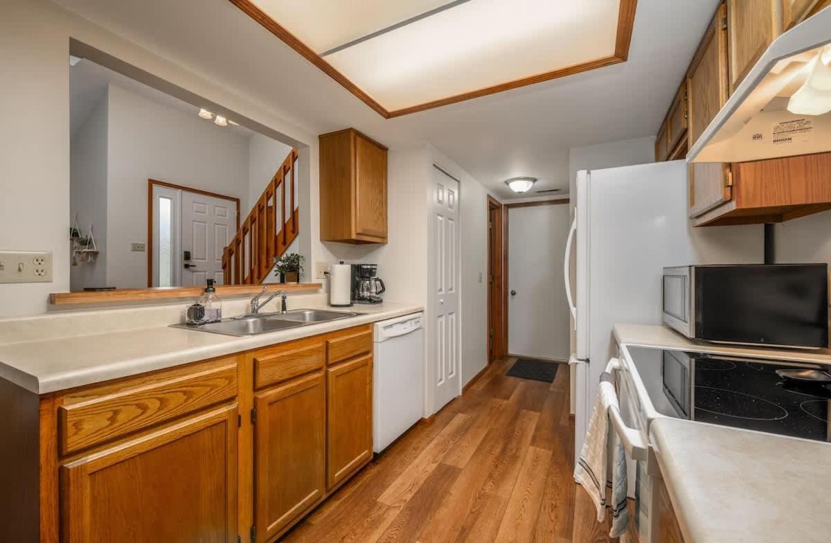 Family Friendly And Quite 2 Bedroom Condo Close To Fun Fort Wayne Esterno foto