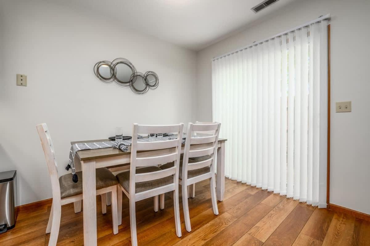 Family Friendly And Quite 2 Bedroom Condo Close To Fun Fort Wayne Esterno foto